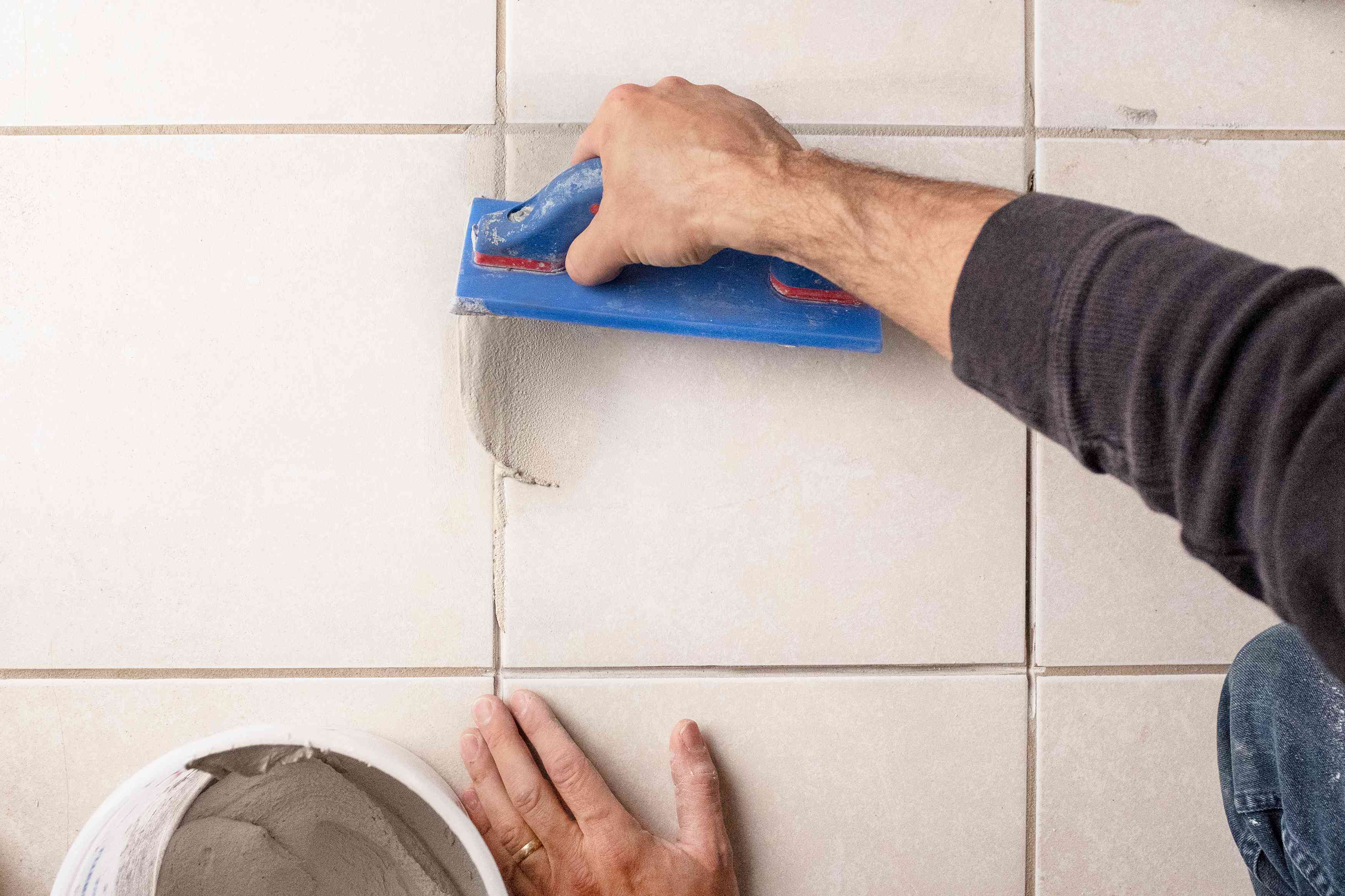 Grout Color Guide: How To Choose The Right Grout Color For Your Tile